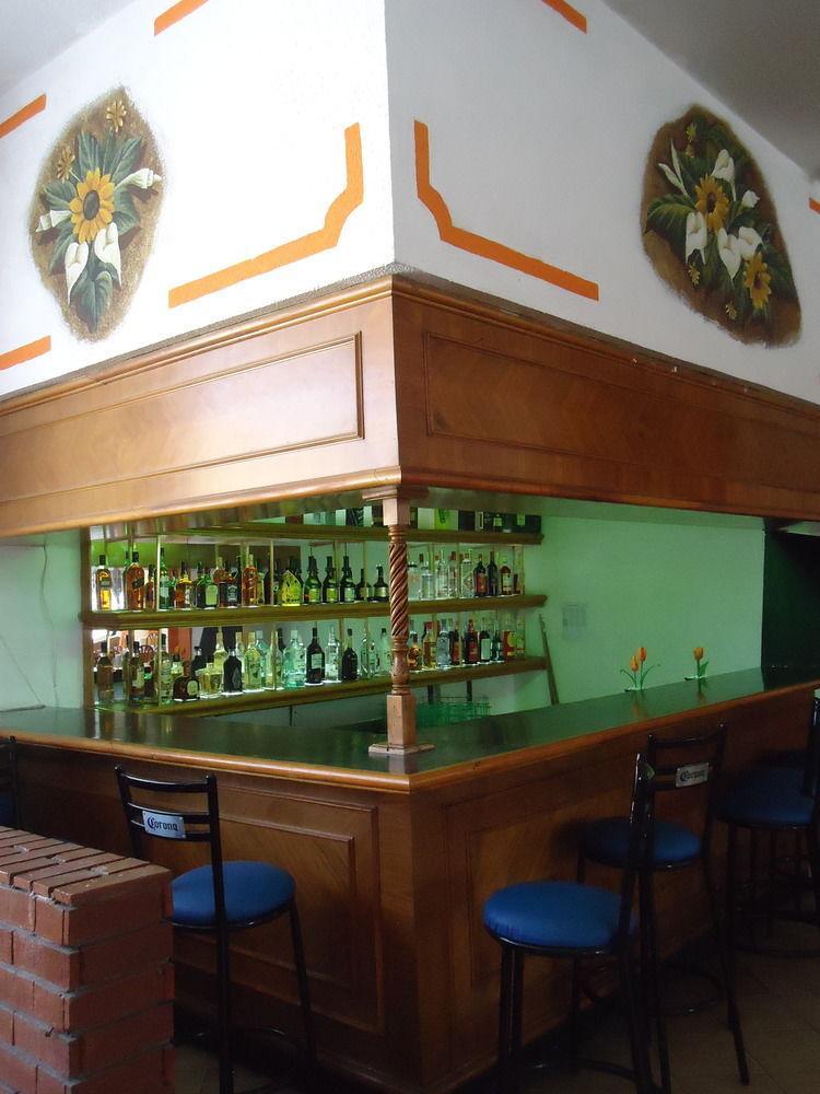 Oyo Hotel Casa Real Matehuala Esterno foto