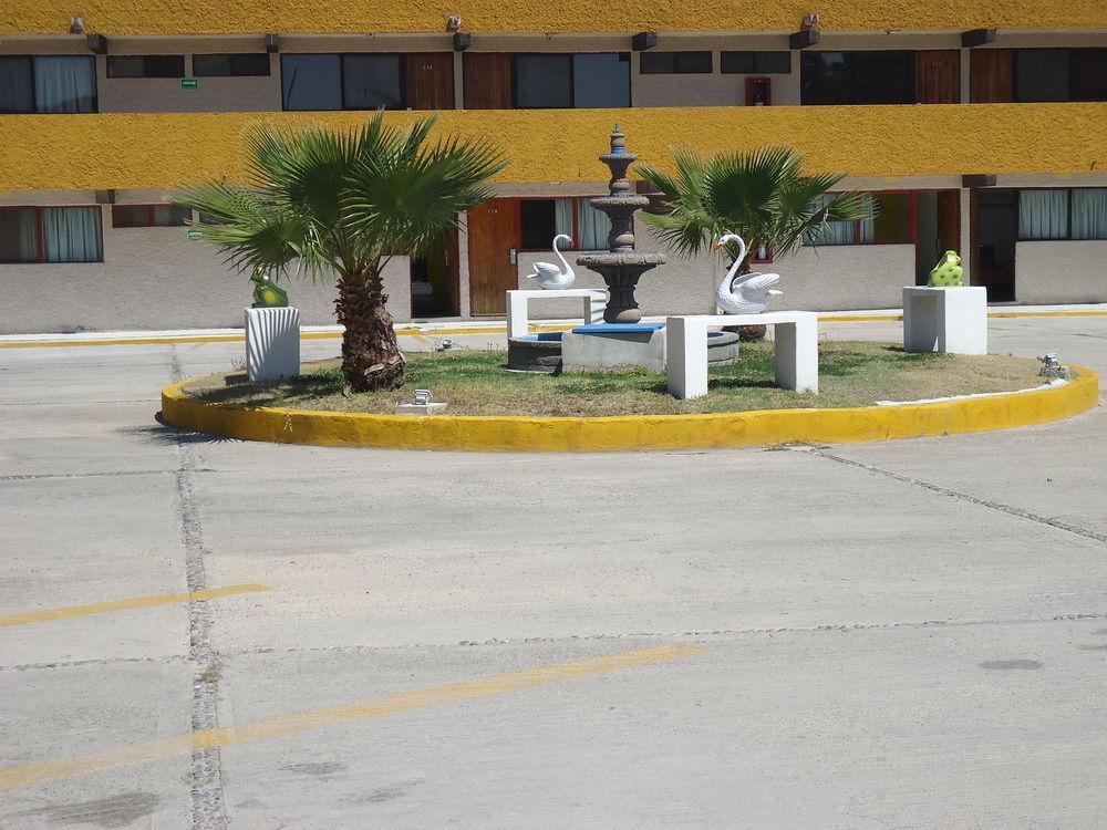 Oyo Hotel Casa Real Matehuala Esterno foto